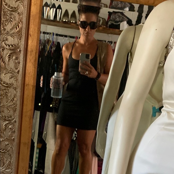 Meet your Posh Ambassador Heidi! - Picture 5 of 13